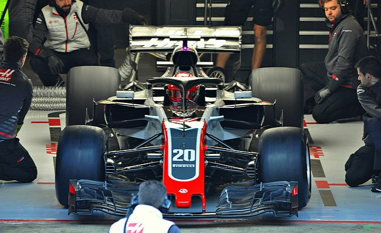 Kevin Magnussen, Haas - Foto Alberto-g-rovi - CC-BY-3.0