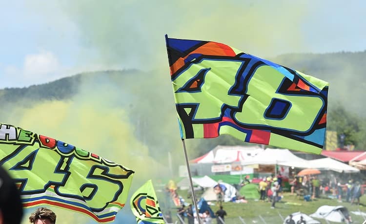 Tifosi di Valentino Rossi - Foto Antonio Fraioli