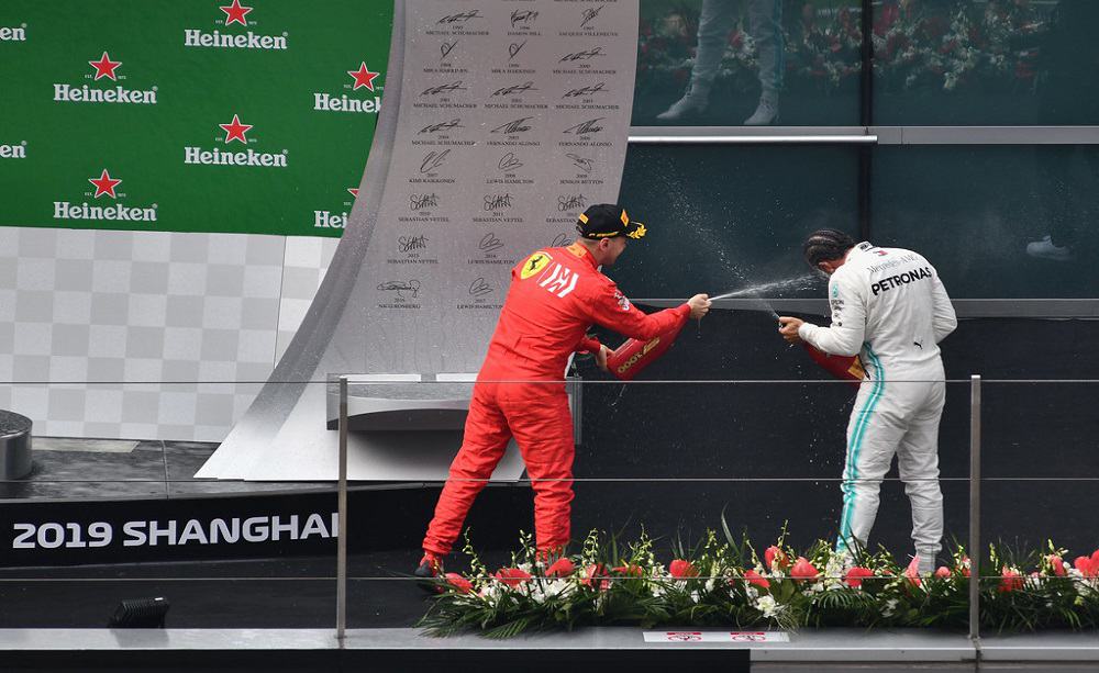 Sebastian Vettel e Lewis Hamilton - Foto emperornie CC-BY-2.0