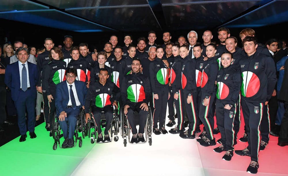 Italia Team con la nuova tuta Armani