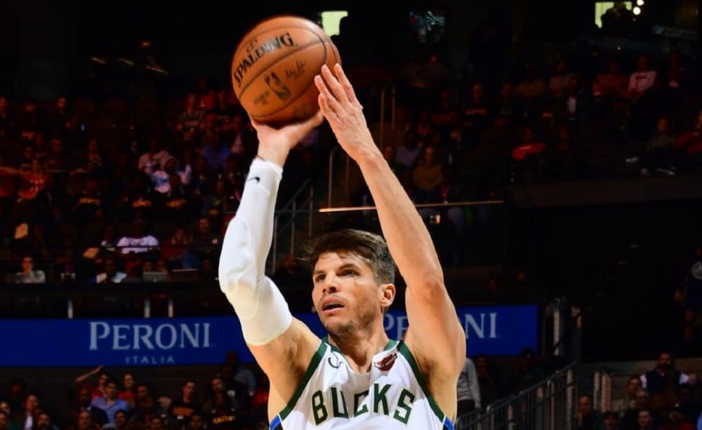 Kyle Korver, Milwaukee Bucks Official Facebook Page