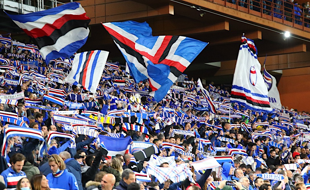 Tifosi curva Sampdoria