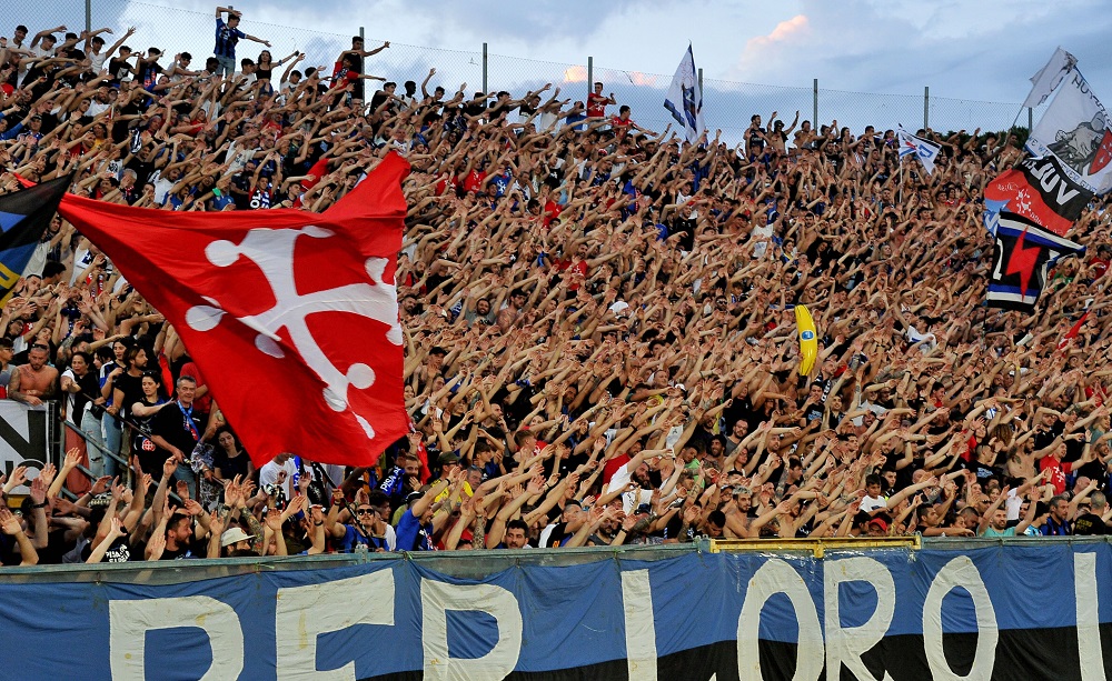 Curva Pisa