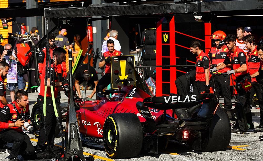 F1 Leclerc pit stop