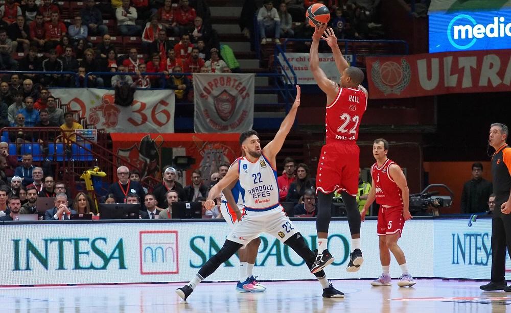 Devon Hall Olimpia Milano