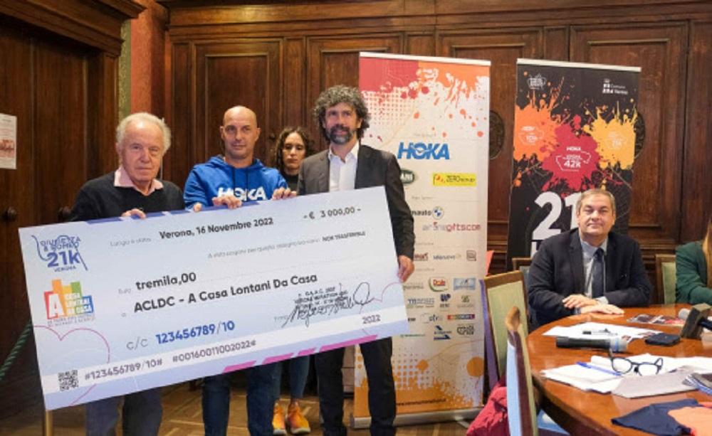 Hoka_Verona_Marathon_conferenza_Credits_Phototoday